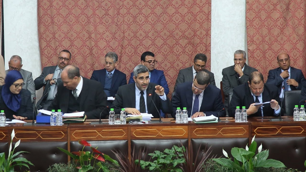 النظافة تهدد بإشعال “معارك كلامية” حادة في دورة فبراير بالمجلس الجماعي للبيضاء