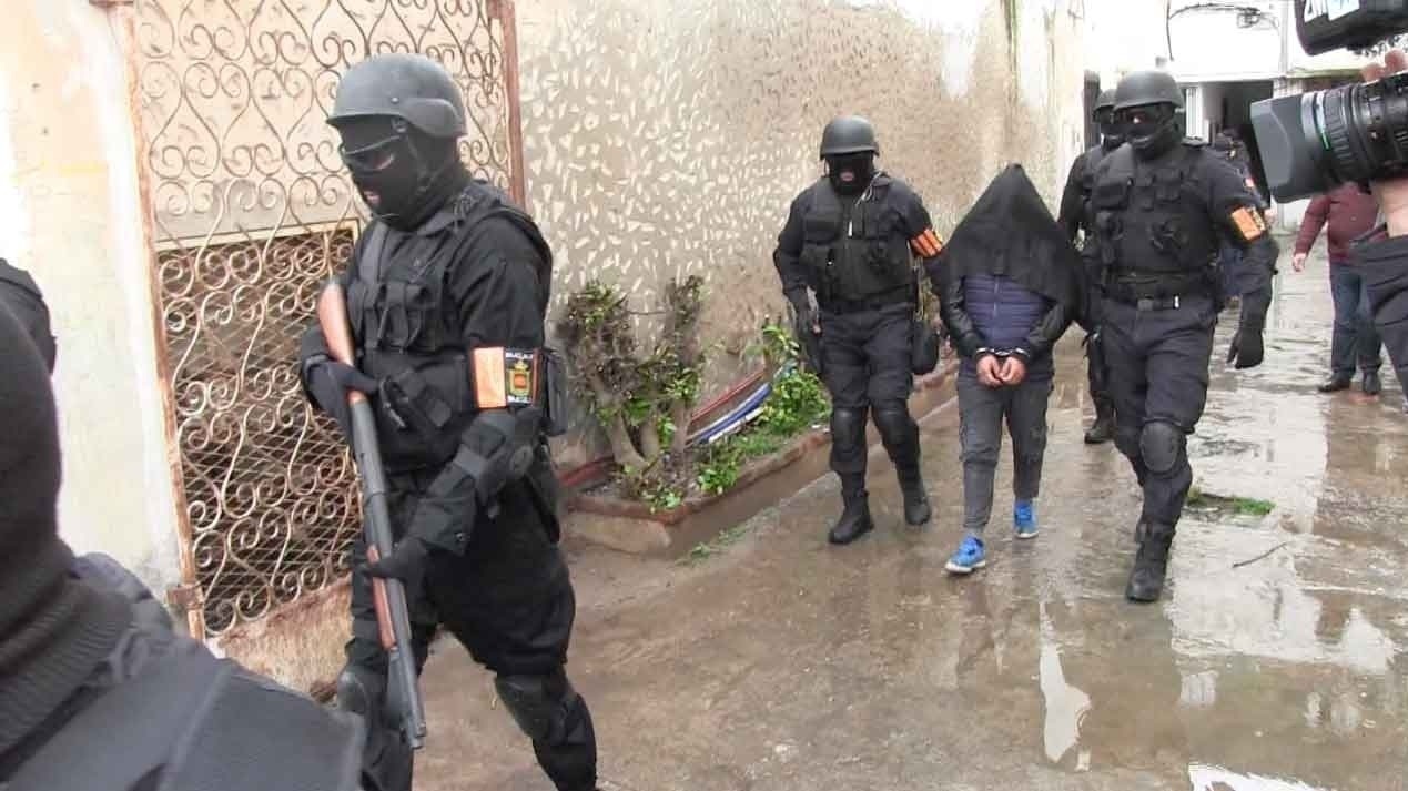بالتزامن مع تفكيك خلية كاريان بنعبيد “الداعشية”.. تدخل ثان ل «البيسج» يسقط «داعشيا» مفترضا بوزان (فيديو)