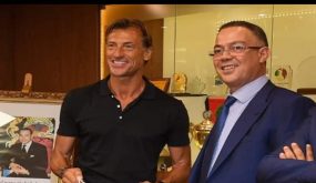 مغادرة رونار مقر جامعة الكرة بالرباط محملا بالهدايا يشعل الغضب في مواقع التواصل الاجتماعي (صورة)