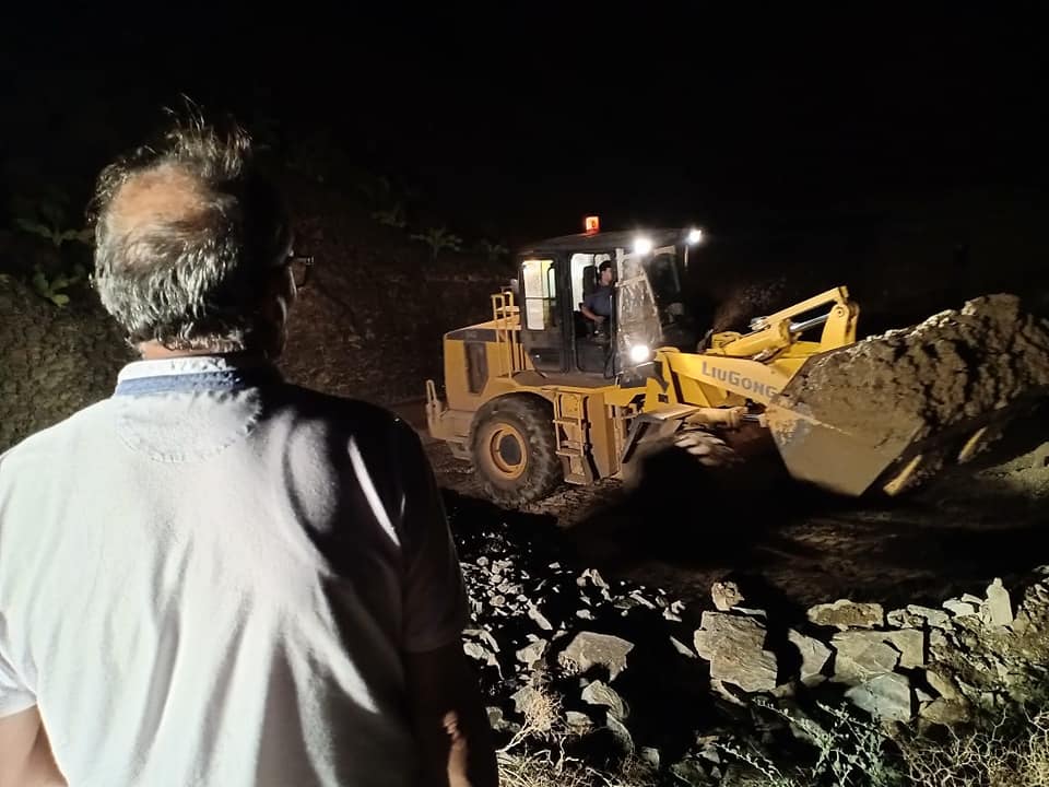 انتشال ضحايا فاجعة إجوكاك. 15 بينهم 11 امرأة وطفل