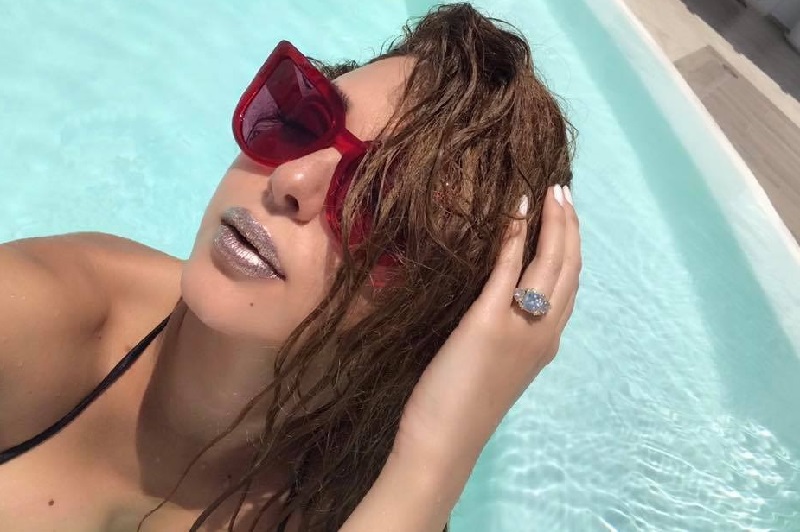 بعد “موازين”.. ميريام فارس تلهب “الفيس” بصورة جريئة في حمام سباحة