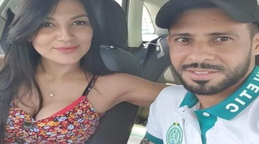 متولي يحدث ضجة في مواقع التواصل الاجتماعي بصورة مع زوجته