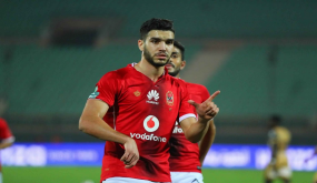 الأهلى المصري يبحث عن من يخلصه من المغربي أزارو