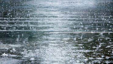 نشرة تحذيرية من المستوى البرتقالي زخات رعدية قوية بعدد من أقاليم المغرب