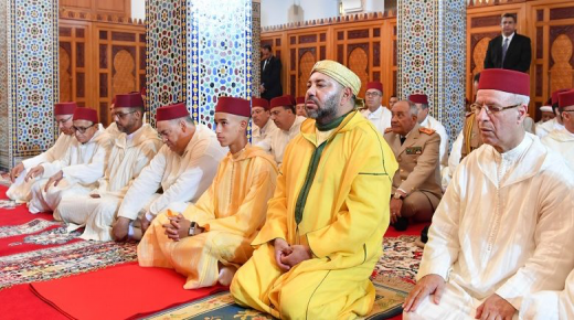 طائرة خاصة تقل الوفد الرسمي الذي سيحضر مراسيم تأدية جلالة الملك مراسيم عيد الأضحى