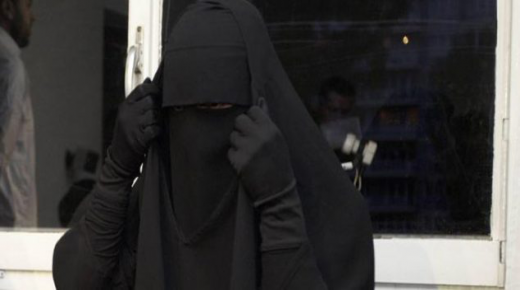 مغربية ترمي بأطفالها إلى محرقة «داعش» بسوريا