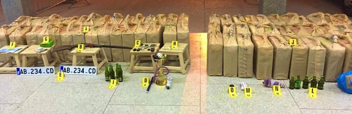 مواجهة بالرصاص بين الأمن وبزنازة في فاس..والحصيلة: إصابة شخص وحجز ازيد من طنين من الشيرا (صور)