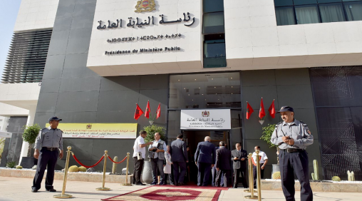 الرقم الأخضر للنيابة العامة يطيح بقاض وكاتبته ومندوب قضائي بأكادير