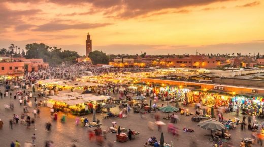 استطلاع رأي: 54 في المائة من المغاربة المقيمين بالخارج يخططون لقضاء عطلتهم الصيفية بالمغرب