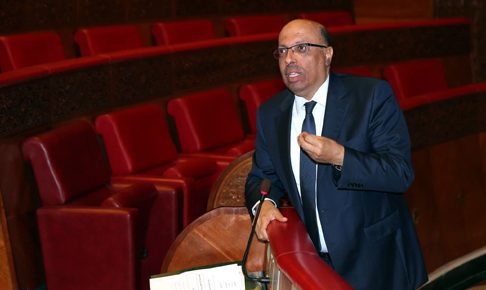 رغم حزنه على فقدانه والده. نور الدين بوطيب يحضر البرلمان لتقديم صورة أوضح عن «السجل الاجتماعي الموحد» لدعم الفقراء