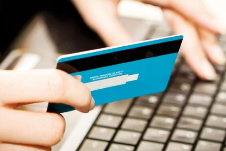 تفكيك «شبكة عائلية» بالرباط يشتبه تورطها في عمليات احتيال مالي عبر قرصنة  بطاقات الأداء   