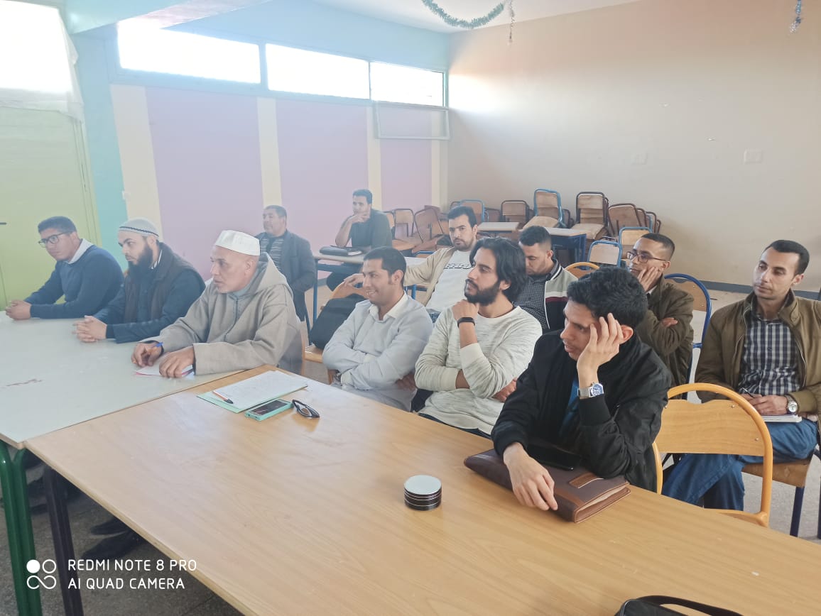 لقاء تواصلي بثانوية الحسن الأول بدار ولد زيدوح