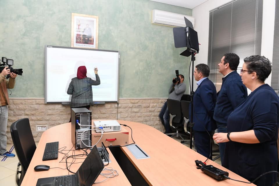 وزارة التربية تعتمد التعليم عن بعد والحضوري في الموسم المقبل.. وهذا ما تقرر بشأن الامتحان الجهوي الموحد للسنة أولى بكالوريا