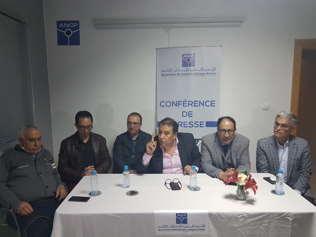 المصحات الخاصة تدخل على خط جدل التجمهر لاستقبال متعافين من «كورونا» أمام «كلينيك» بالبيضاء    