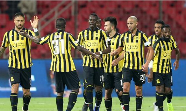 نادي سعودي يجر دوليا مغربيا إلى «الطاس»