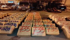 إحباط عملية تهريب طنين و490 كلغ من مخدر الشيرا قرب المحمدية