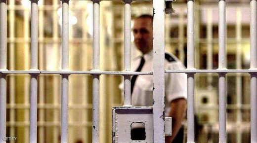 في بريطانيا.. “سفاح” سيأخذ لقاح (كورونا) قبل الملايين