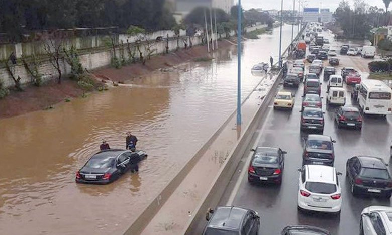 حيكر يحمل شركة “ليدك” مسؤولية فيضانات البيضاء