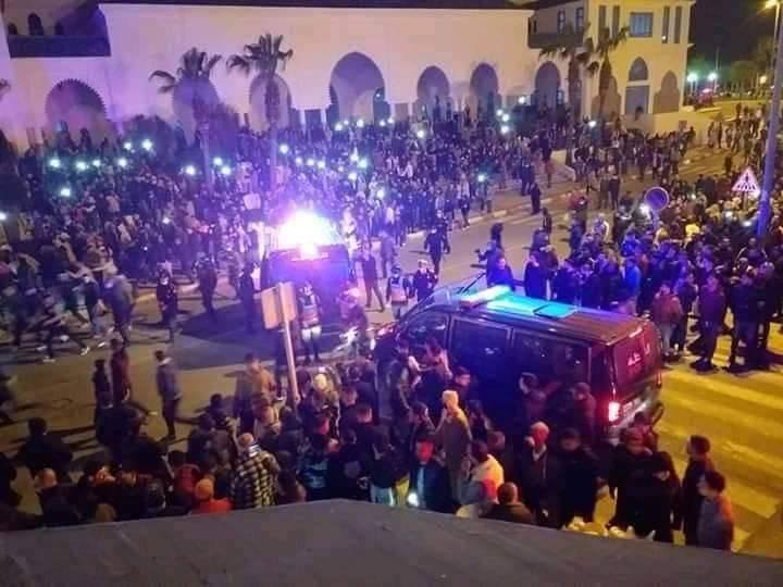 «معتقلو» احتجاجات الفنيدق يغادرون سجن تطوان