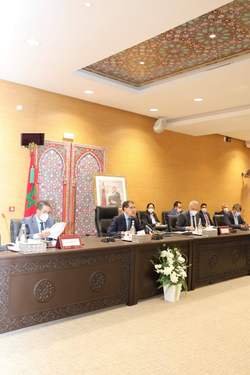 لجنة الاستثمارات تصادق على 34 مشروع اتفاقية استثمار بمبلغ 11.3 مليار درهم،