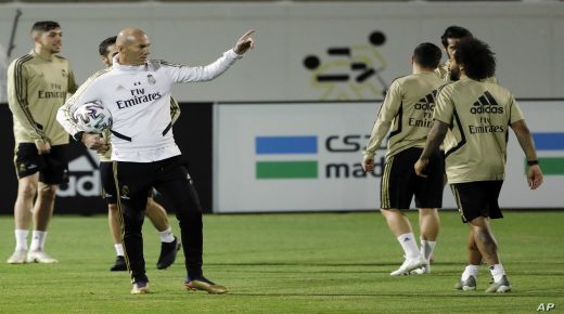 Real Madrid's head coach Zinedine Zidane, center, leads his team training session in Jiddah, Saudi Arabia, Saturday, Jan. 11, 2020, ahead of their Spanish Super Cup Final soccer match against Atletico Madrid at King Abdullah stadium in Jiddah on Sunday. (AP Photo/Amr Nabil)