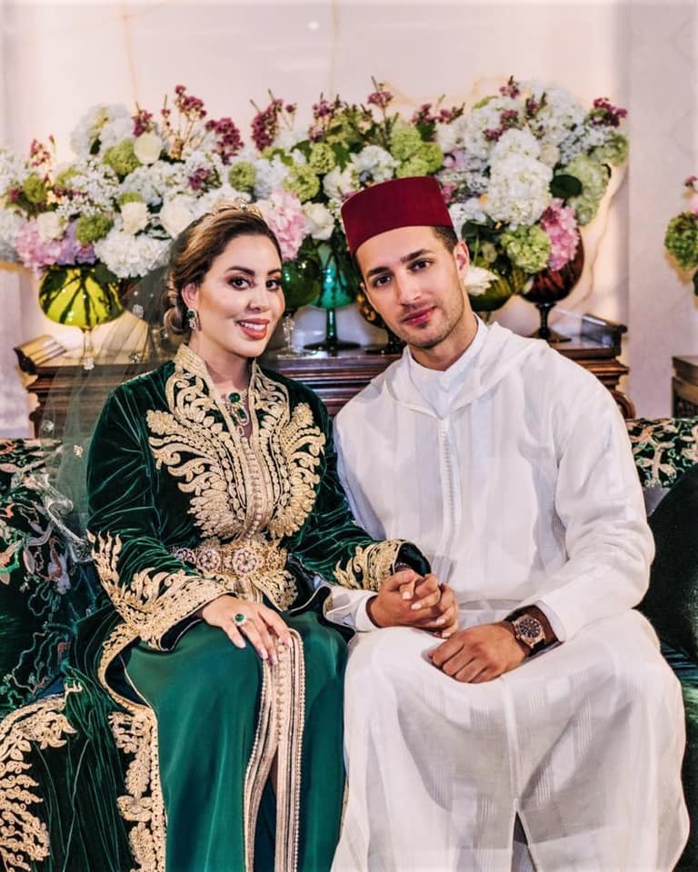 بمباركة من صاحب الجلالة الملك محمد السادس. عقد قران كريمة صاحبة السمو الملكي الأميرة للا أسماء