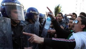 حزب سياسي جزائري: الوضع العام بالجزائر “مرعب”