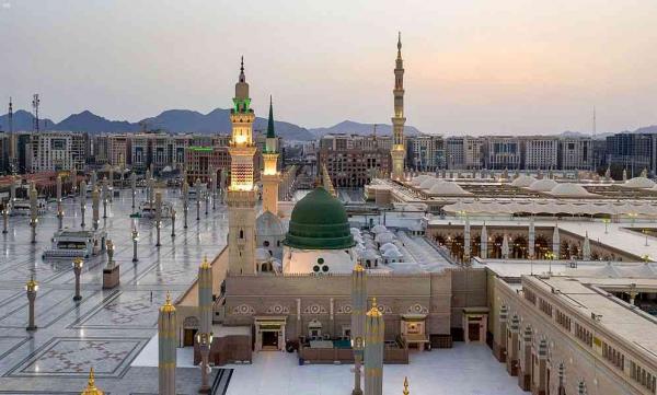 السعودية تعلن عن فتح المسجد النبوي الشريف لصلاة التراويح وفق الإجراءات الاحترازات