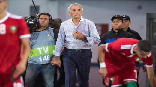 Morocco's new coach Vahid Halilhodzic (C) walks prior to the friendly football match between Morocco and Burkina Faso in Marrakech on September 6, 2019. (Photo by FADEL SENNA / AFP) (Photo by FADEL SENNA/AFP via Getty Images)