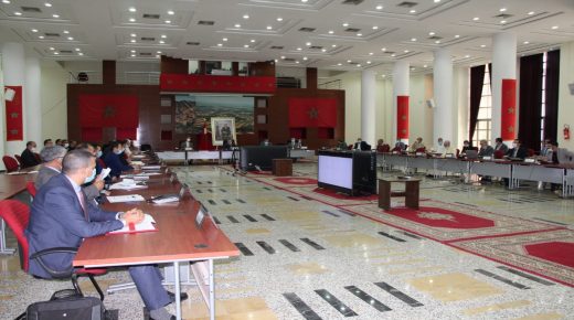 والي بني ملال ـ خنيفرة يترأس أشغال اللجة الإقليمية للمبادرة الوطنية للتنمية البشرية.. تساهم في الادماج الاقتصادي للشباب وتعميم التعليم الأولي