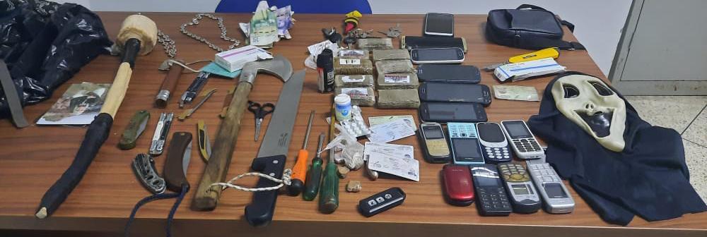 مقنع يعتدي على مرشحين للهجرة غير المشروعة بدافع السرقة يسقط في قبضة أمن طنجة