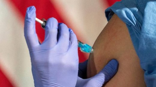 جهة طنجة تطوان الحسيمة .. افتتاح 53 مركزا لتسريع عملية تلقيح التلاميذ ضد “كوفيد 19”