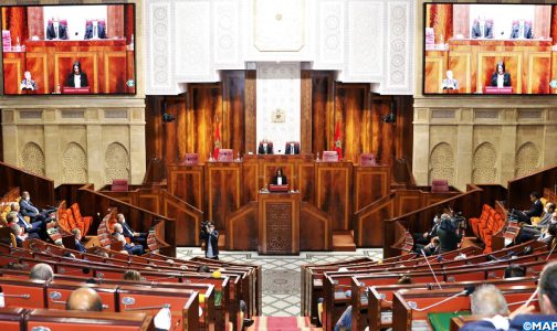 مشروع قانون المالية لسنة 2022.. تباين في مواقف الفرق والمجموعة البرلمانية بين مثمنة لمضامينه ومنتقدة لها