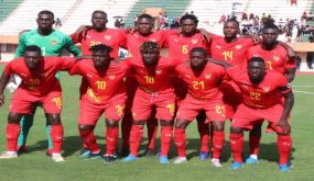 مباراة المغرب وغينيا بيساو مهددة بالتأجيل.. ووجبة عشاء قد تكون السبب