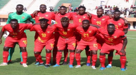 مباراة المغرب وغينيا بيساو مهددة بالتأجيل.. ووجبة عشاء قد تكون السبب