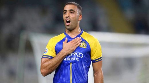 مشورة قانونية قد تعيد عبد الرزاق حمد الله لفريقه النصر السعودي