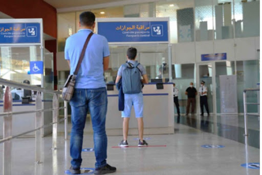“أوميكرون” يدفع المغرب إلى تعليق جميع الرحلات الجوية في اتجاه المملكة