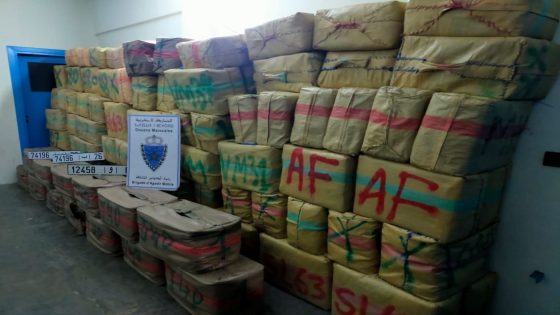 جمارك أكادير تحجز 110 رزمة حشيش 