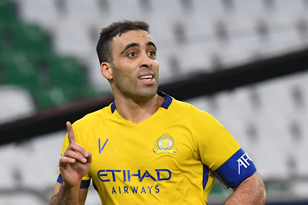 حمد الله يكذب مدرب الأسود وحيد