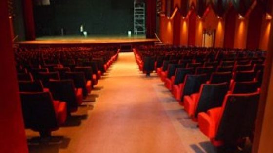 دور السينما والمسارح والمتاحف والأروقة الفنية لا يشملها قرار المنع الصادر عن الحكومة