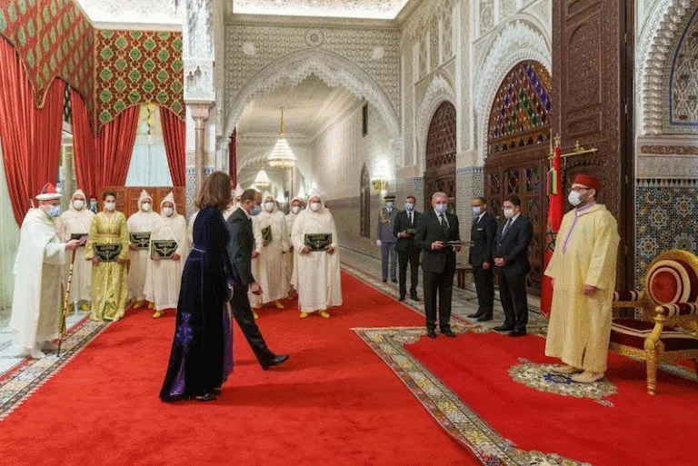 جلالة الملك يستقبل عددا من السفراء الأجانب