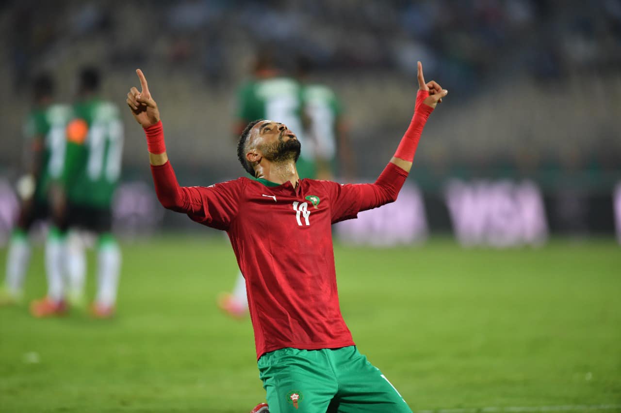 الأسود إلى ربع النهائي الكان