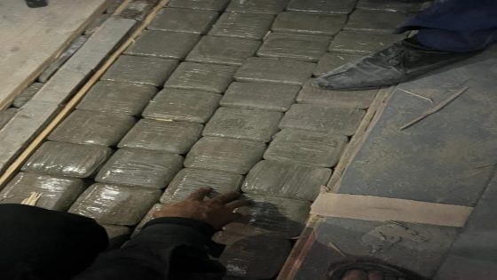 حجز أزيد من طن من الشيرا بمعبر الكركرات