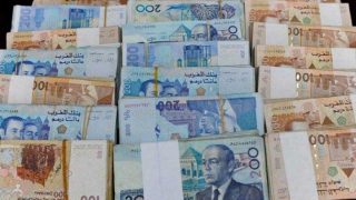 انخفاض سعر صرف الدرهم مقابل الأورو والدولار