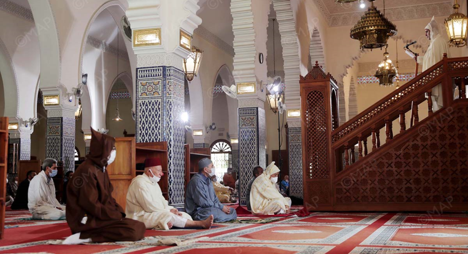 بأمر من أمير المؤمنين، رفع الدعاء المعتاد في صلاة الاستسقاء، بعد صلاة الجمعة بجميع مساجد المملكة