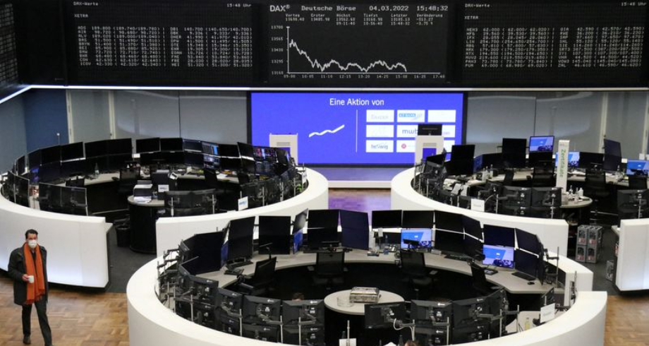 أسهم أوروبا تنخفض بعد حظر أمريكا واردات النفط الروسية