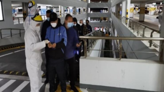 جهود تعبئة واسعة للحد من تفشي (كوفيد-19) في شنغهاي الصينية
