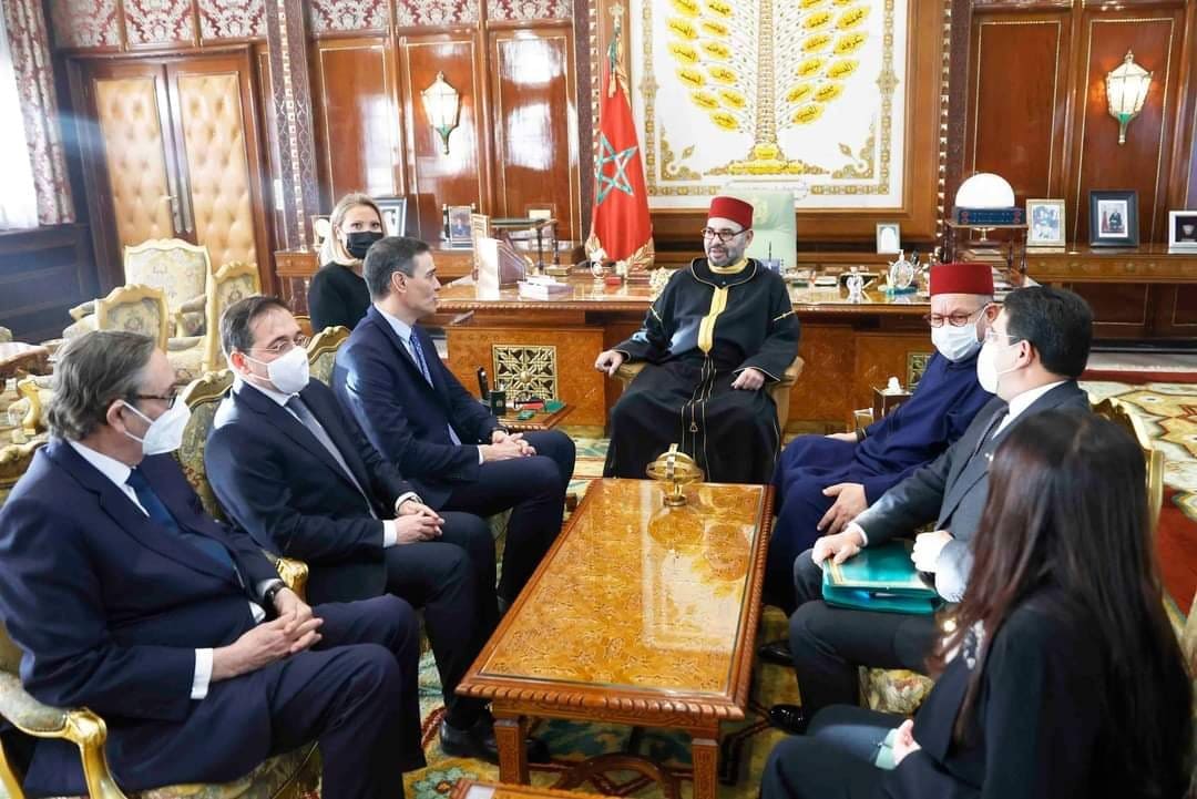 جلالة الملك يستقبل رئيس الحكومة الإسبانية سانشيز