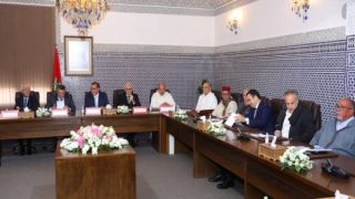 تصريح لأحزاب الأغلبية: الحكومة اتخذت إجراءات بجرأة ومسؤولية