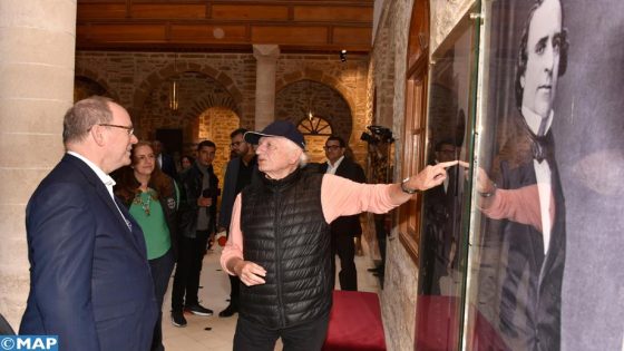 الأمير ألبير الثاني أمير موناكو يزور “بيت الذاكرة” بالصويرة
